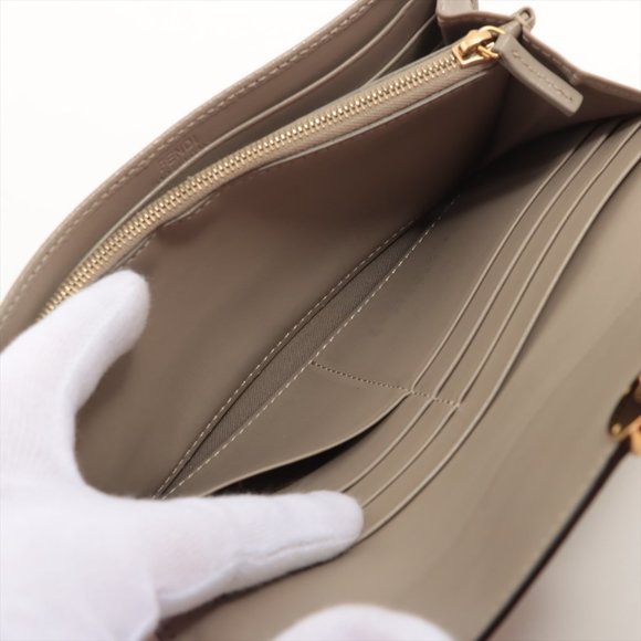 FENDI Continental Biege Leather Wallet - Picture 5 of 12